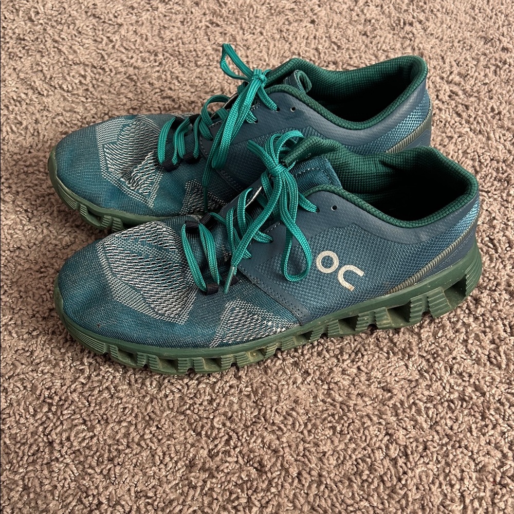 On Running Blue and Green Athletic Shoes size 7.5 men